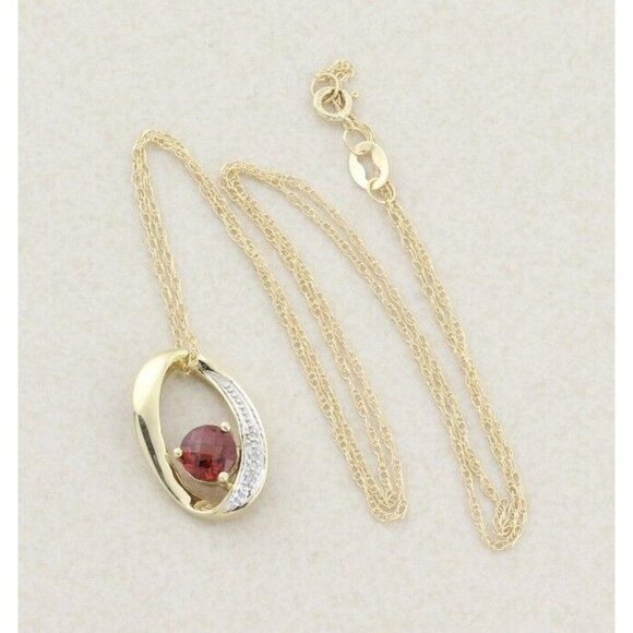 10K Yellow Gold Natural Garnet and Diamond Necklace with 20 inch chain - Picture 1 of 8
